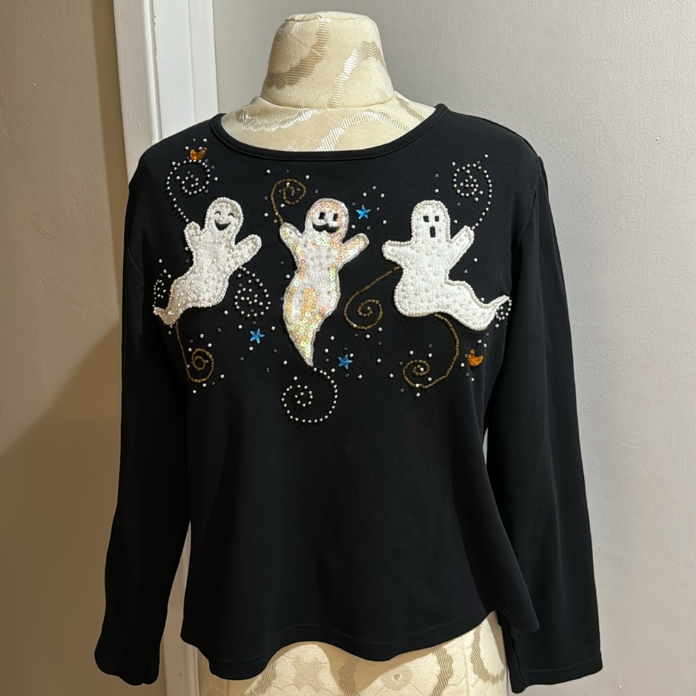 Jack B. Quick Vintage Ghosts Faux Pearls
Sequins Embellished Black Cotton Top M